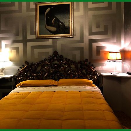 La Finestra Sul Fiume Bed & Breakfast Fossombrone Bagian luar foto