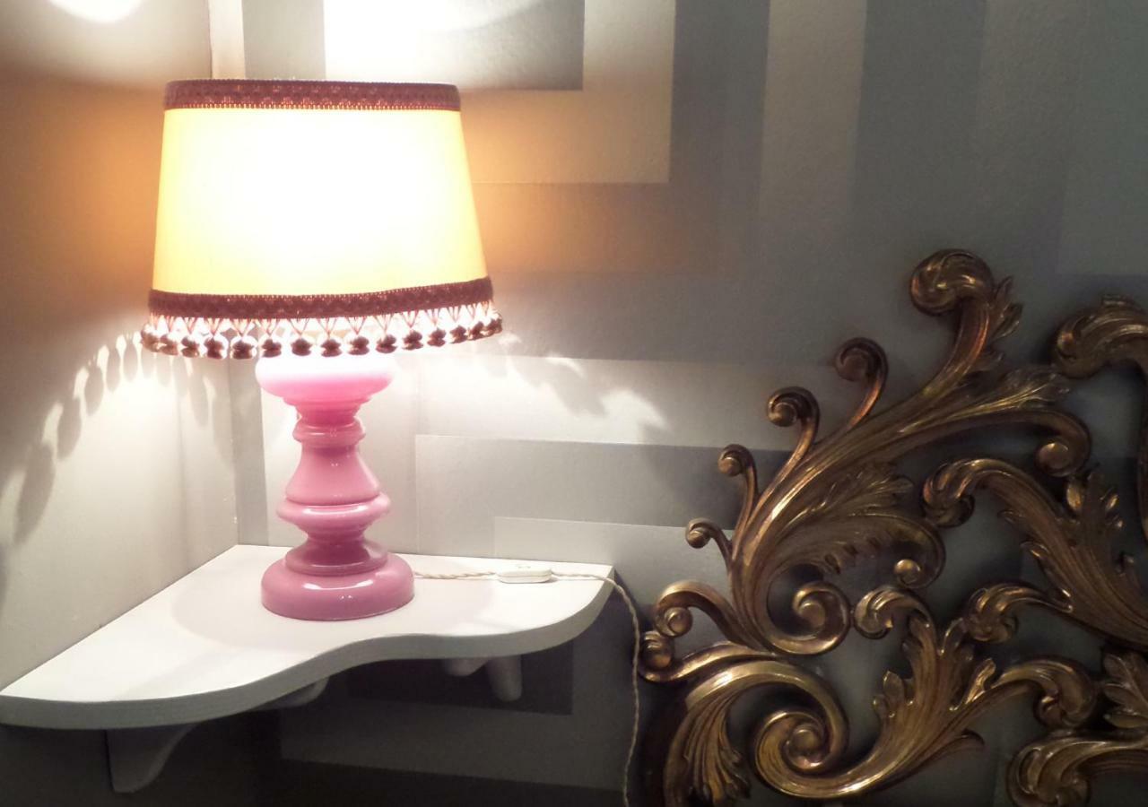 La Finestra Sul Fiume Bed & Breakfast Fossombrone Bagian luar foto